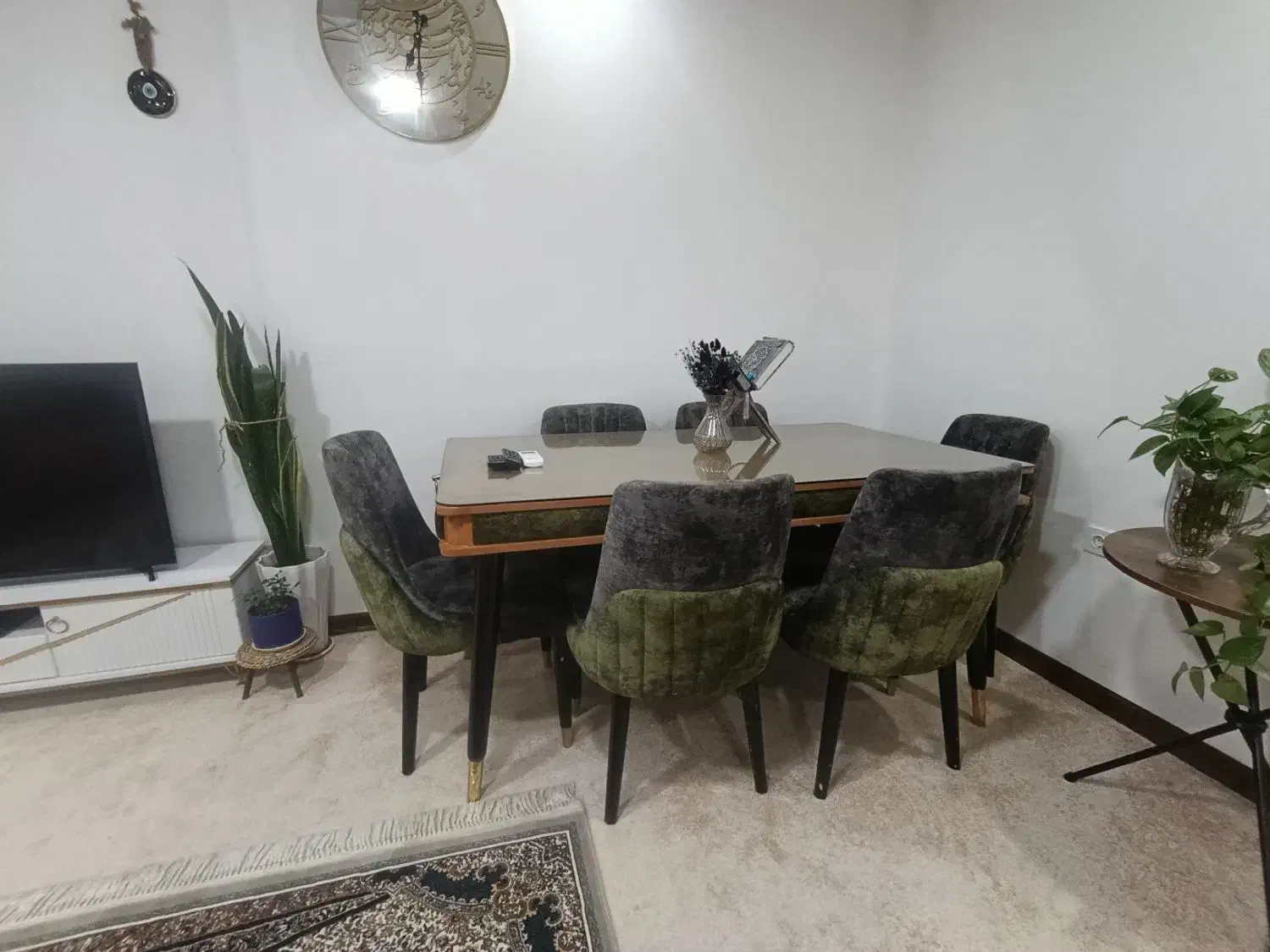 میز نهار خوری|میز و صندلی غذاخوری|اهواز, امانیه|دیوار