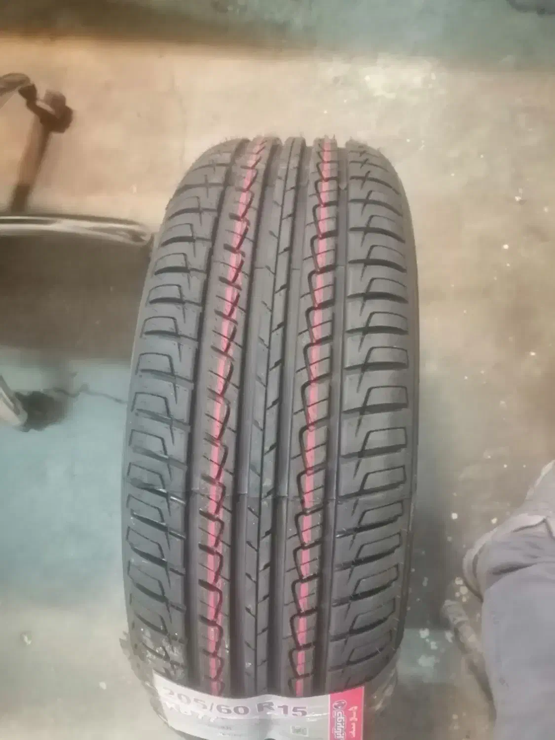 لاستیک کویر 205/60/15|قطعات یدکی و لوازم جانبی|شیراز, تندگویان|دیوار