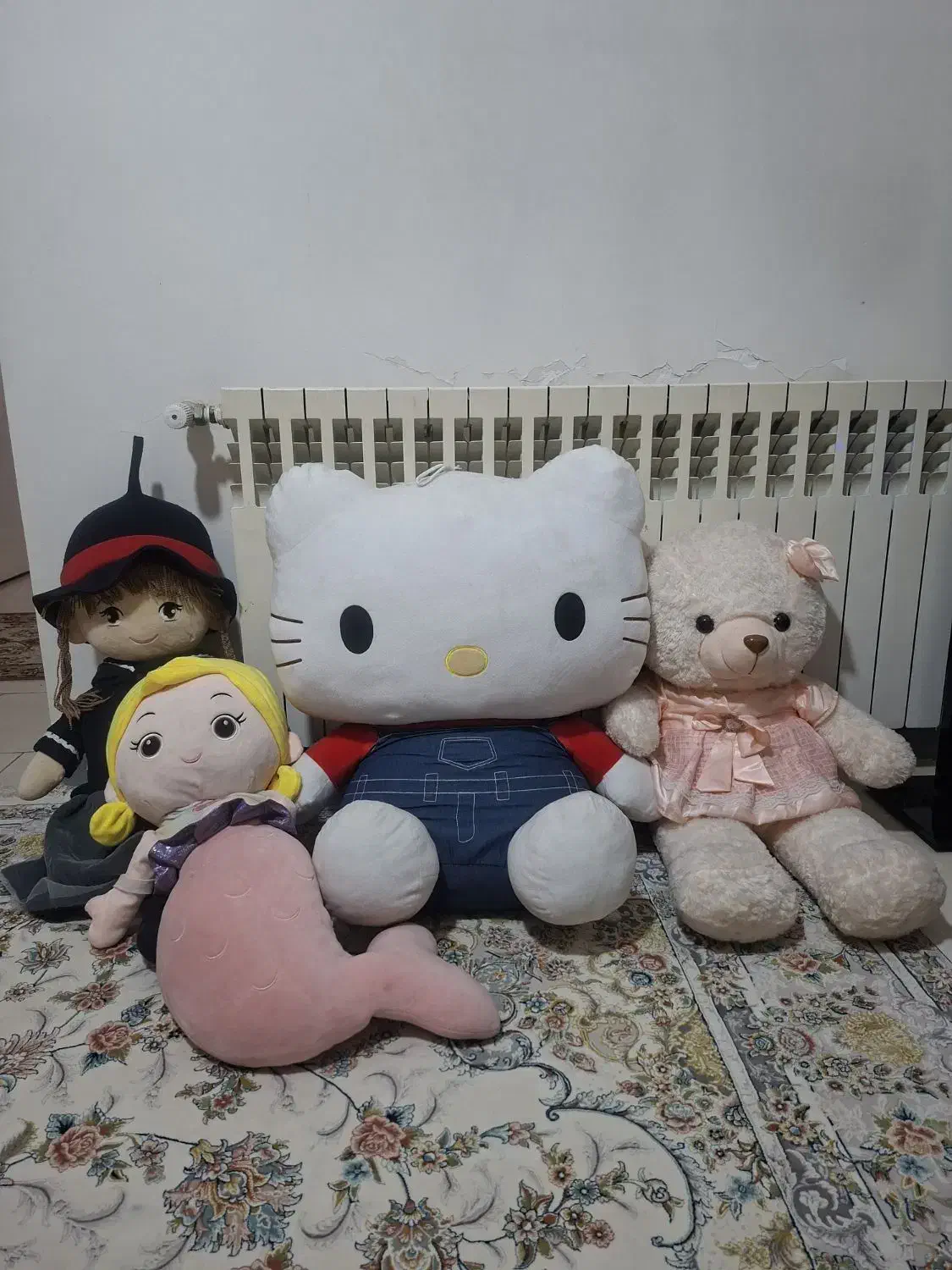 عروسک|اسباب‌‌بازی|فردیس, نگارستان|دیوار