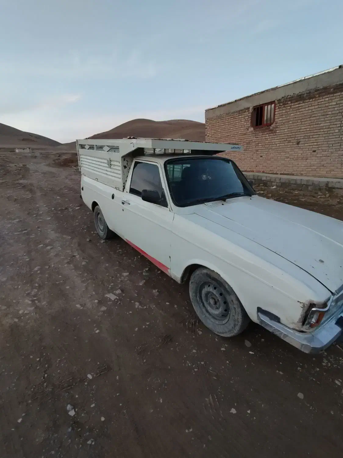 وانت مدل83|خودرو سواری و وانت|میاندوآب, |دیوار