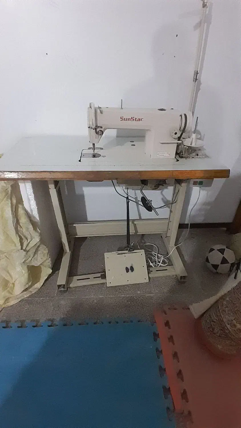 چرخ صنعتی راسته دوز|چرخ خیاطی و ریسندگی|صفادشت, |دیوار