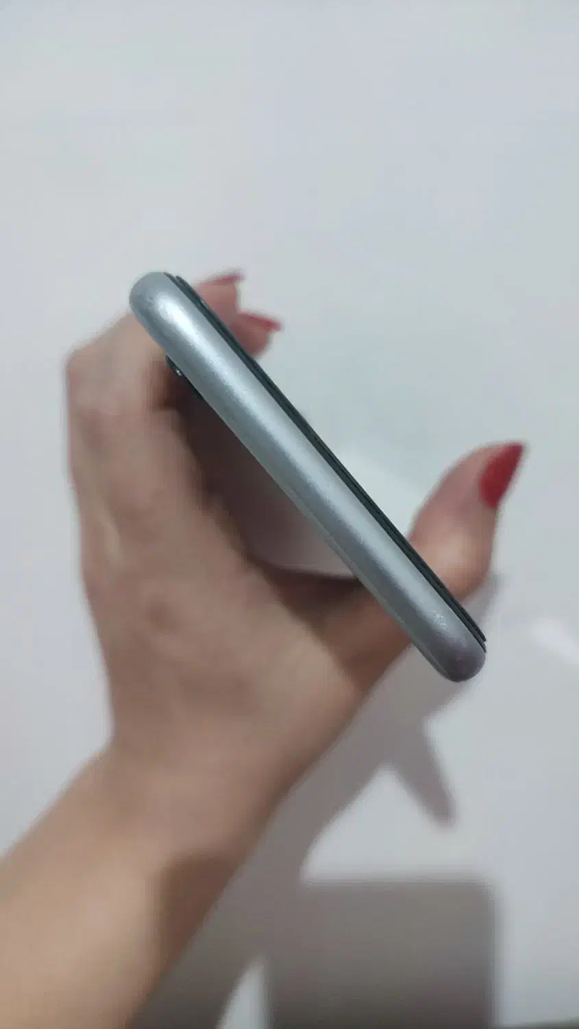 آیفون 6s گیگ ۳۲ گیگ با جعبه|موبایل|رشت, پیرسرا|دیوار