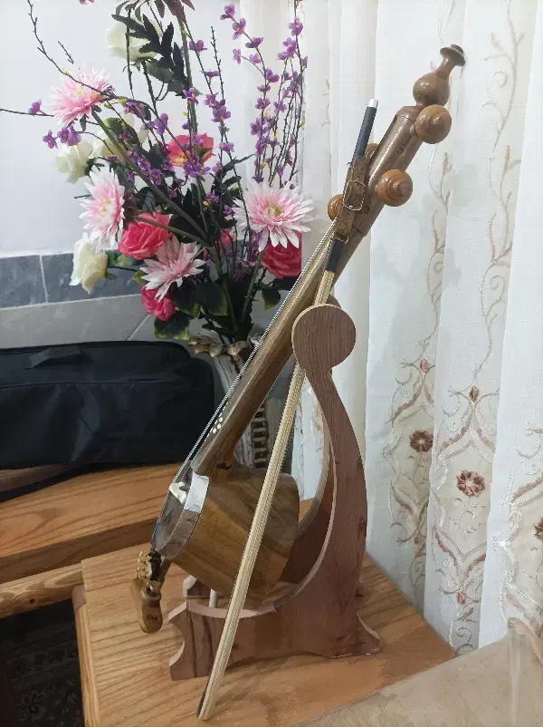 کمانچه|سازهای سنتی|خرم‌آباد, |دیوار