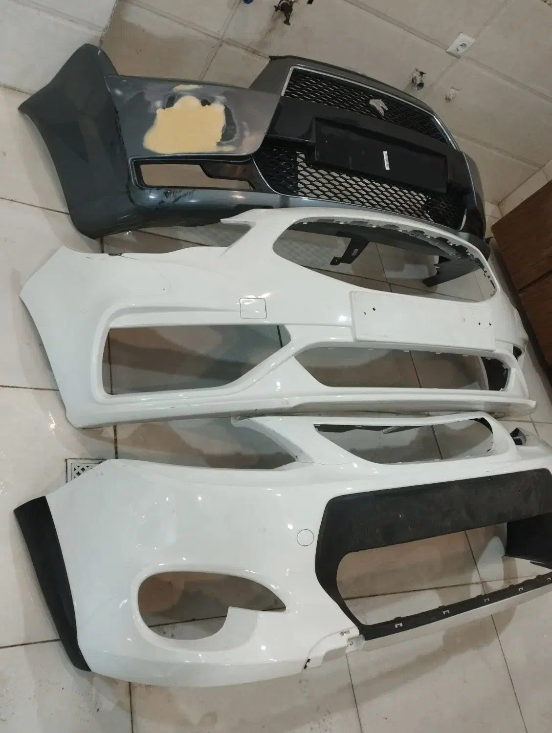 سپر چراغ کاپوت گلگیر|قطعات یدکی و لوازم جانبی|قم, تعویض پلاک|دیوار