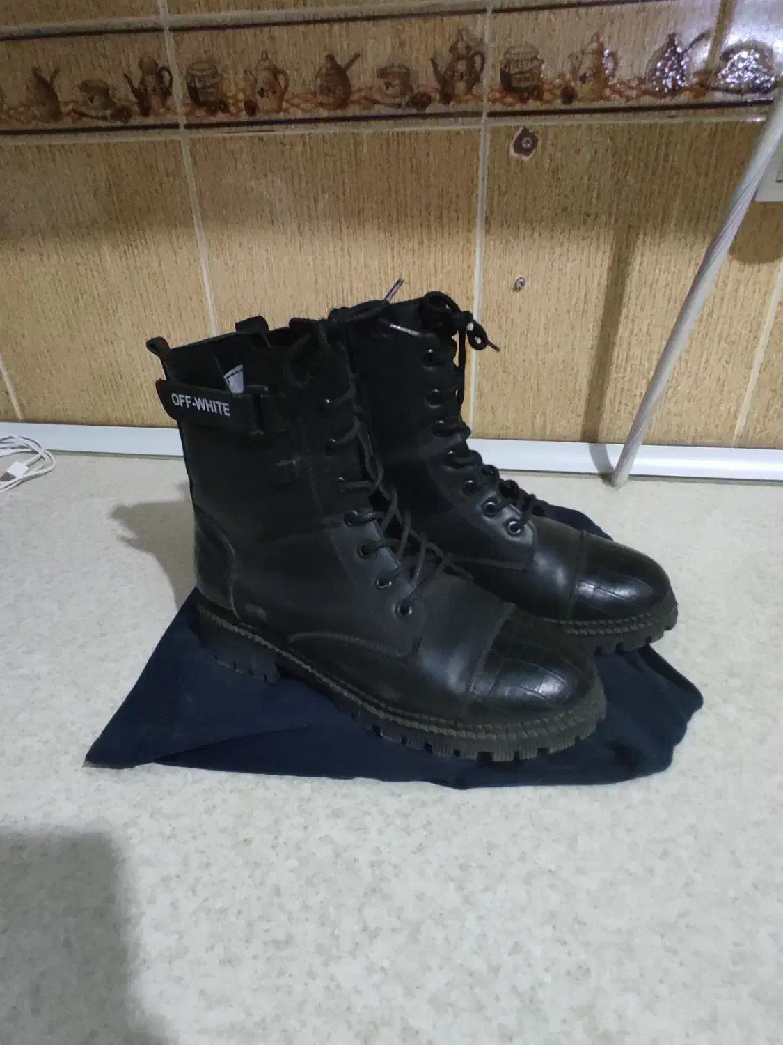 کفش نیم بوت چرم در حدنو سالم سالم سایز 38|کیف، کفش، کمربند|صباشهر, |دیوار