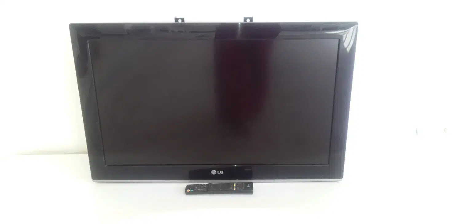 تلویزیون ۳۲اینچ LGتمیزوسالم|تلویزیون و پروژکتور|قم, انسجام|دیوار