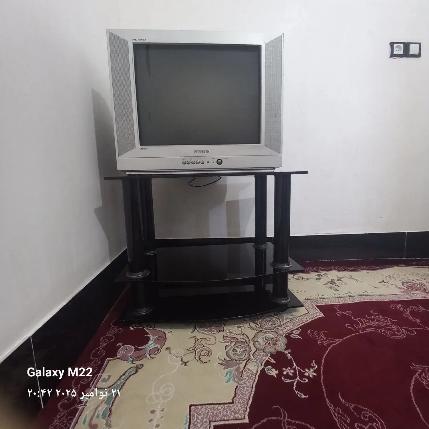 تلویزیون ۲۱اینج|تلویزیون و پروژکتور|سرپل ذهاب, |دیوار