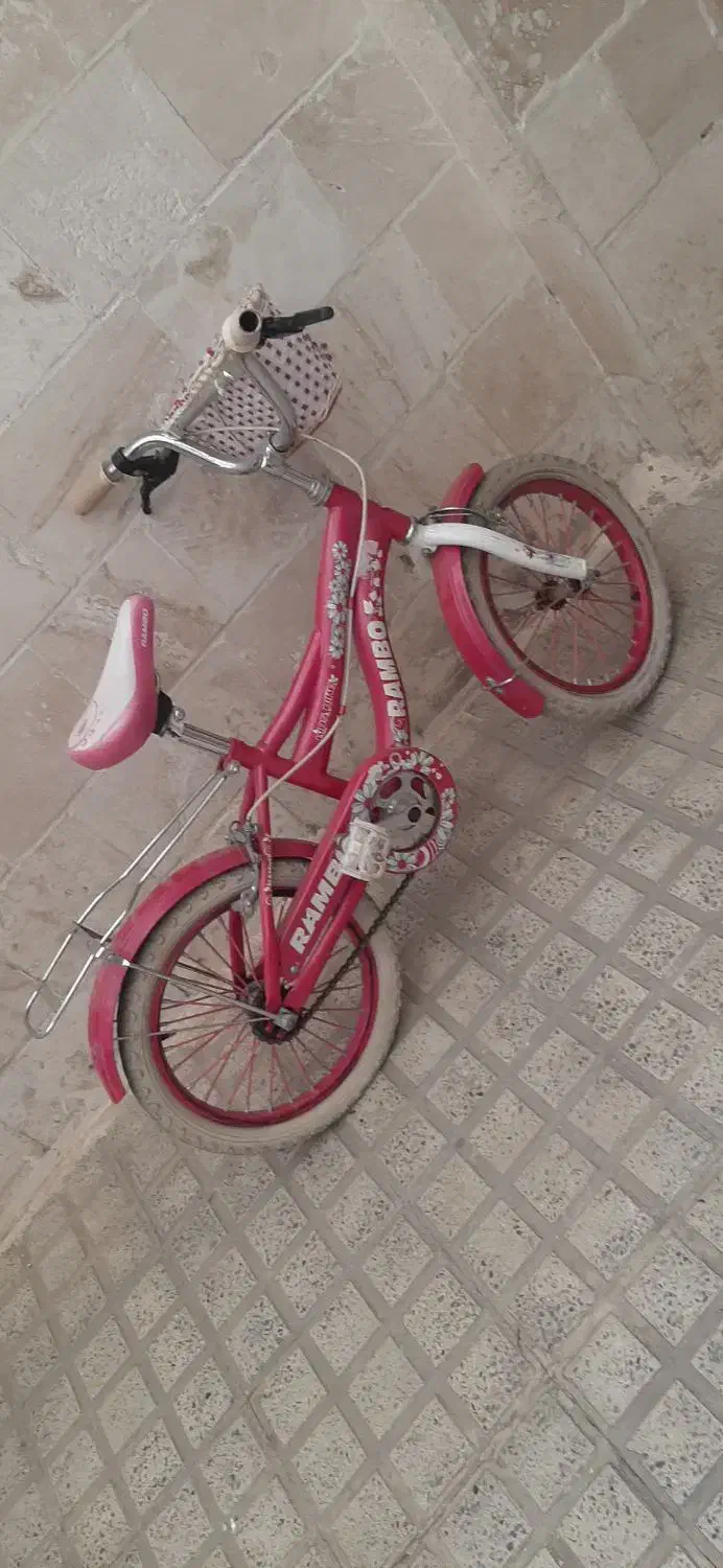 دوچرخه سایز ۱۶ سالم وتمیز|دوچرخه، اسکیت، اسکوتر|چهارباغ, |دیوار