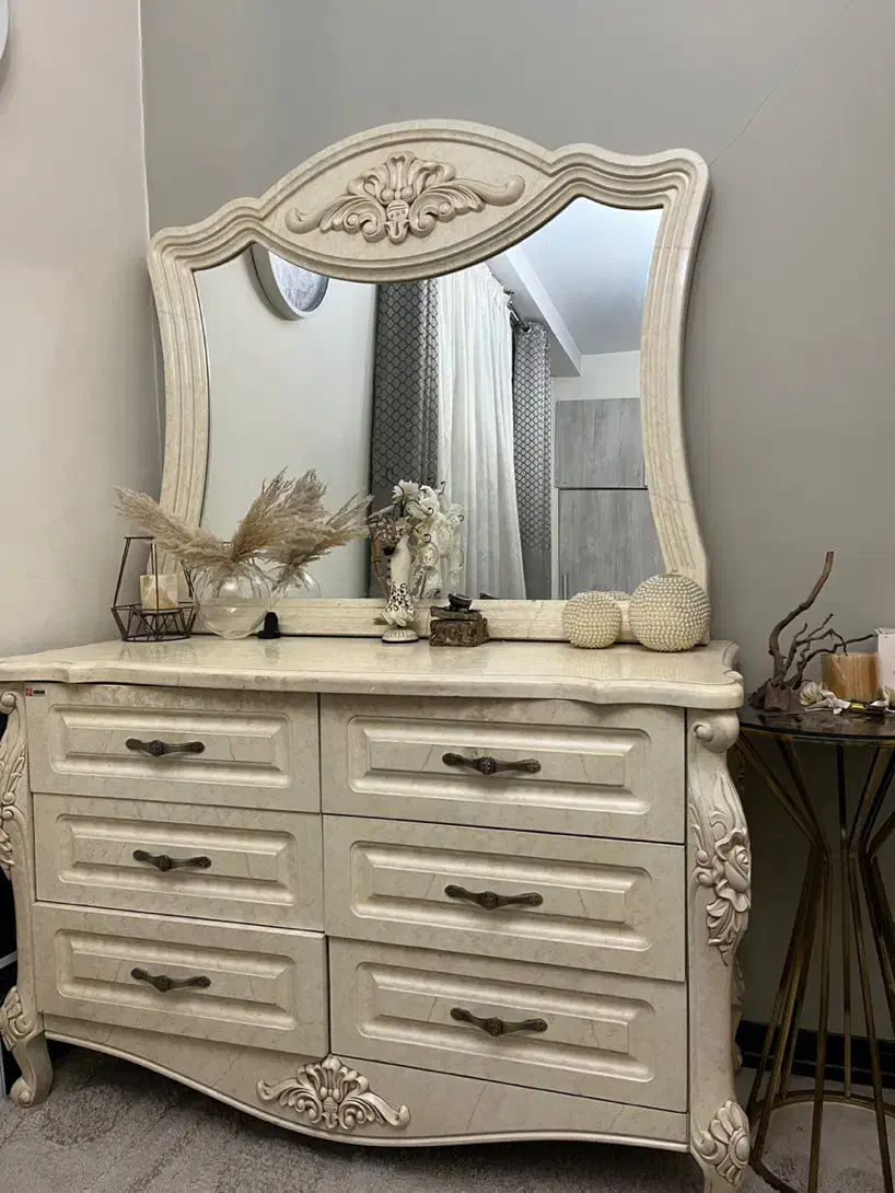 سرویس خواب|تخت و سرویس خواب|تهران, نیروی هوایی (پیروزی)|دیوار