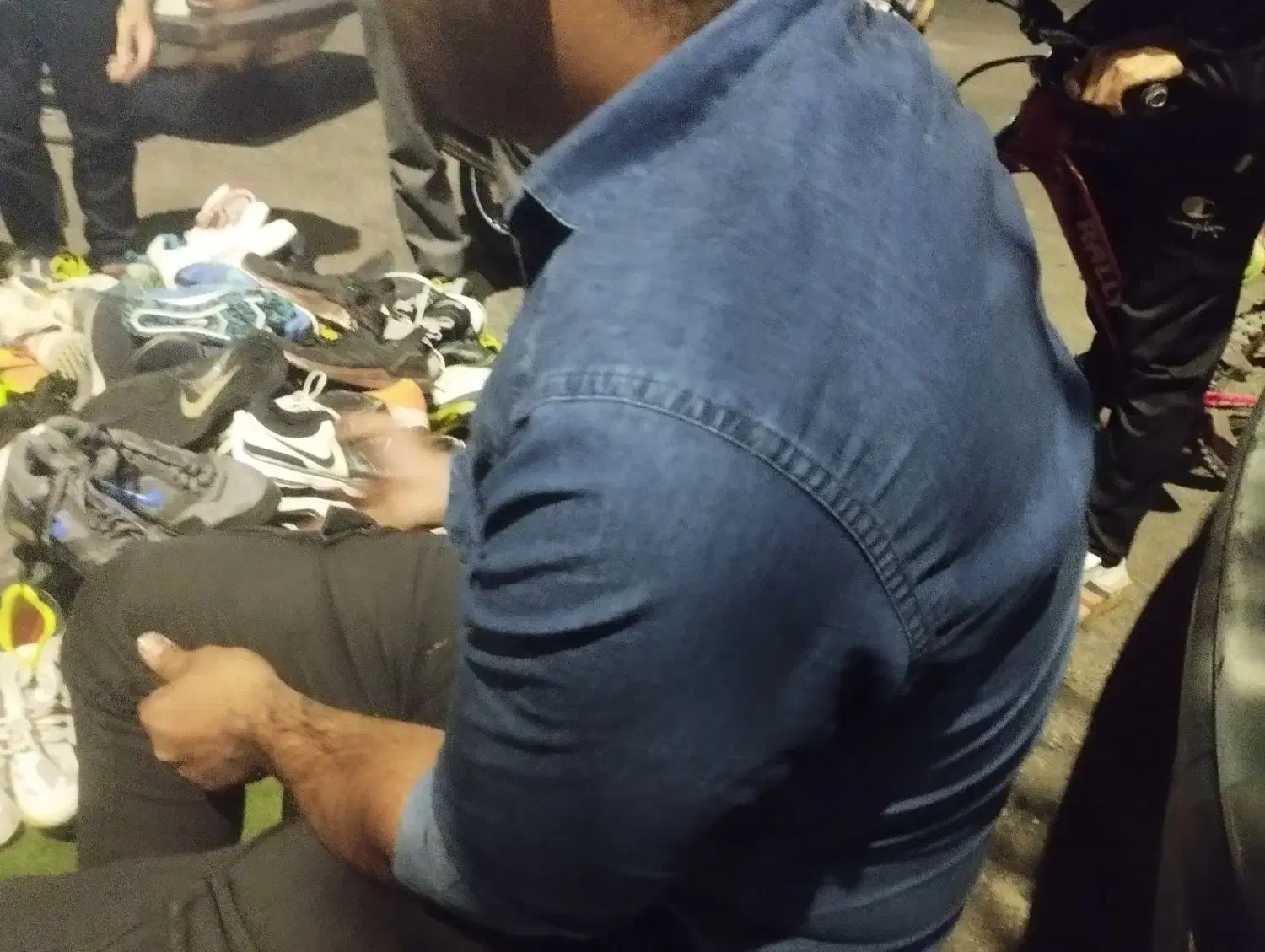 دستفروشی وزیر اباد|کیف، کفش، کمربند|شیراز, وزیرآباد|دیوار