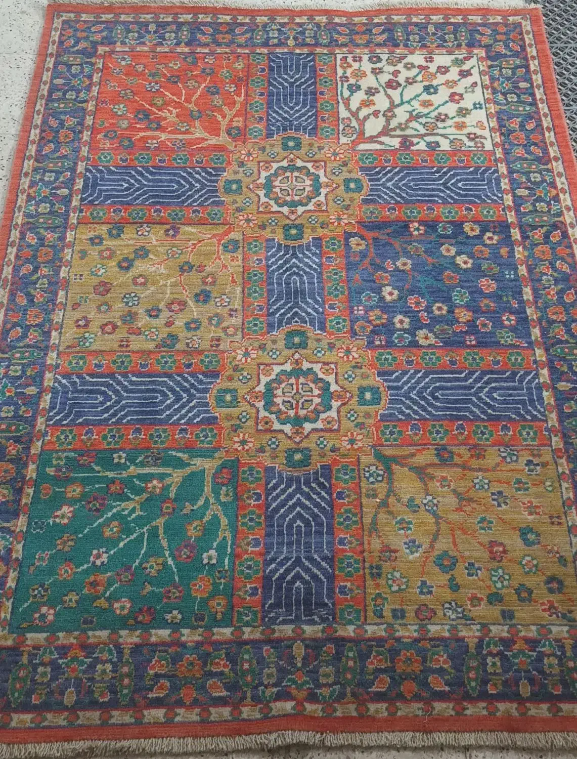 فرش|فرش|مشهد, هفده شهریور|دیوار