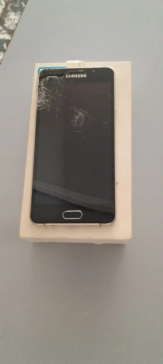 گوشی گلکسی a5|موبایل|رباط‌کریم, شهرک صنعتی پرند|دیوار