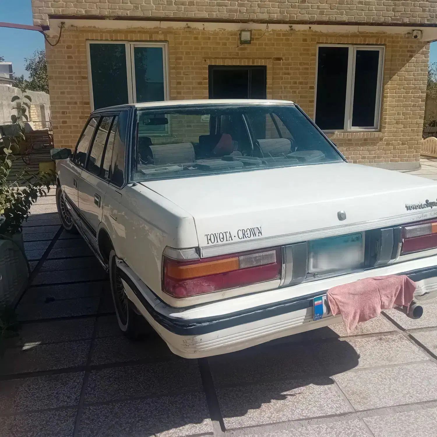 تویوتا|خودرو کلاسیک|هشتگرد, خور|دیوار