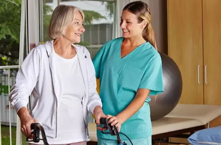 نیاز به پرستار یا همراه خانم ۲۴ ساعته در بیمارستان|استخدام درمانی، زیبایی، بهداشتی|تهران, یاخجی آباد|دیوار