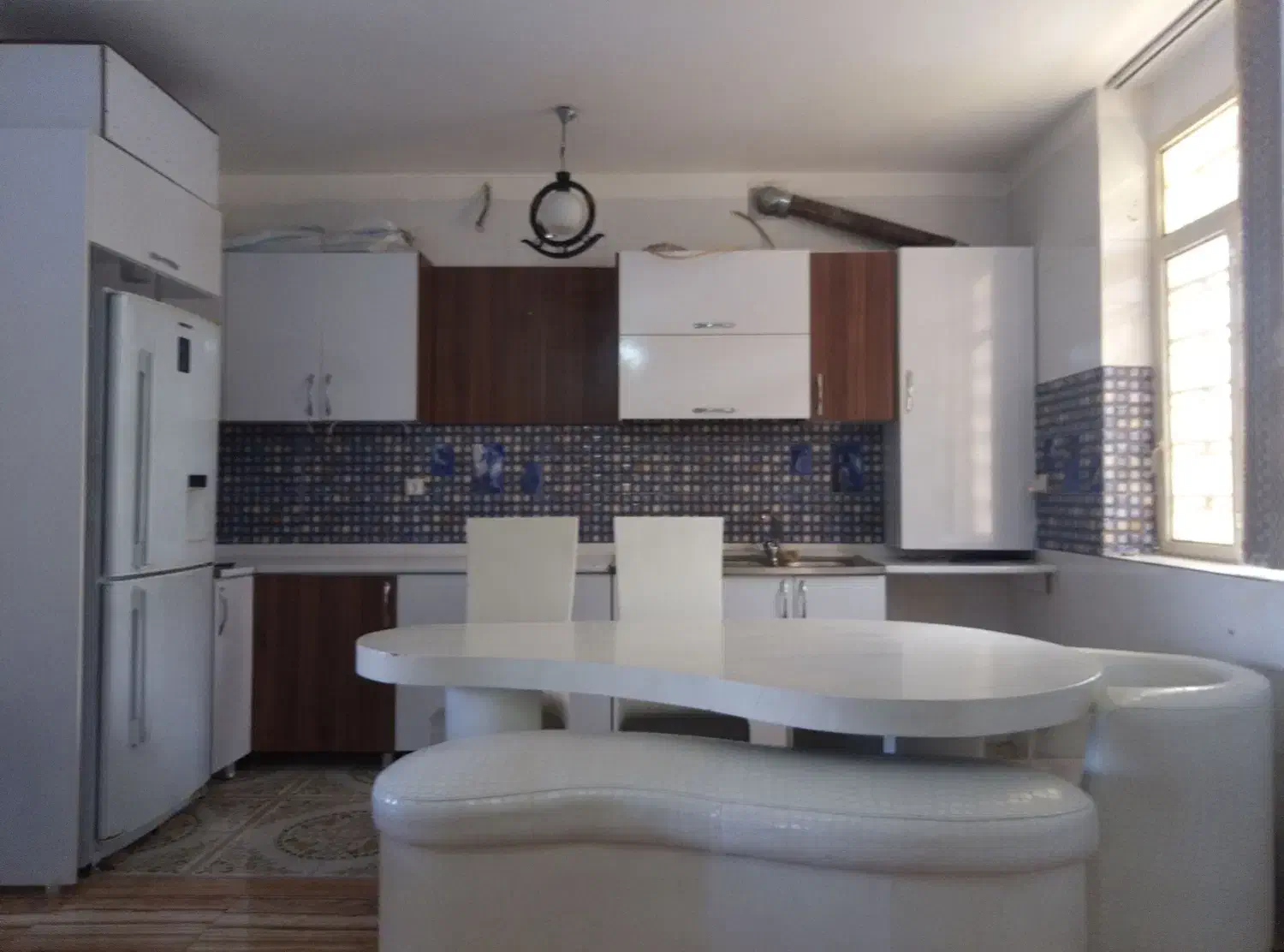 مبل،میز نهار خوری،تخت و خوشخواب دو نفره|مبلمان خانگی و میز عسلی|شیراز, حومه شیراز|دیوار