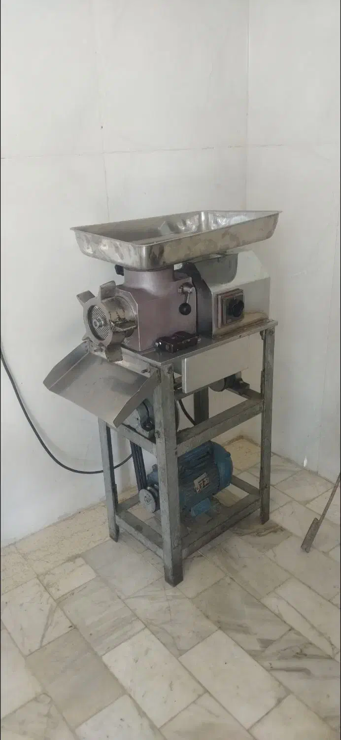 چرخ گوشت|خردکن، آسیاب، غذاساز|سامن, |دیوار