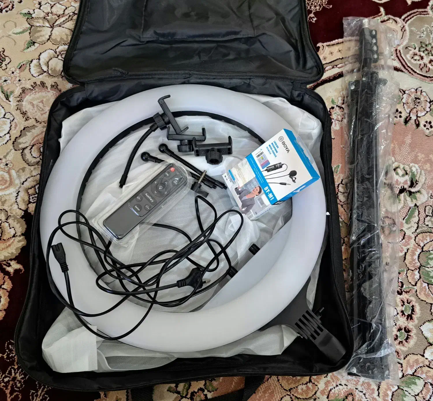 رینگ لایت مدل RL18 اورجینال 18 اینچ|دوربین عکاسی و فیلم‌برداری|اهواز, پردیس|دیوار