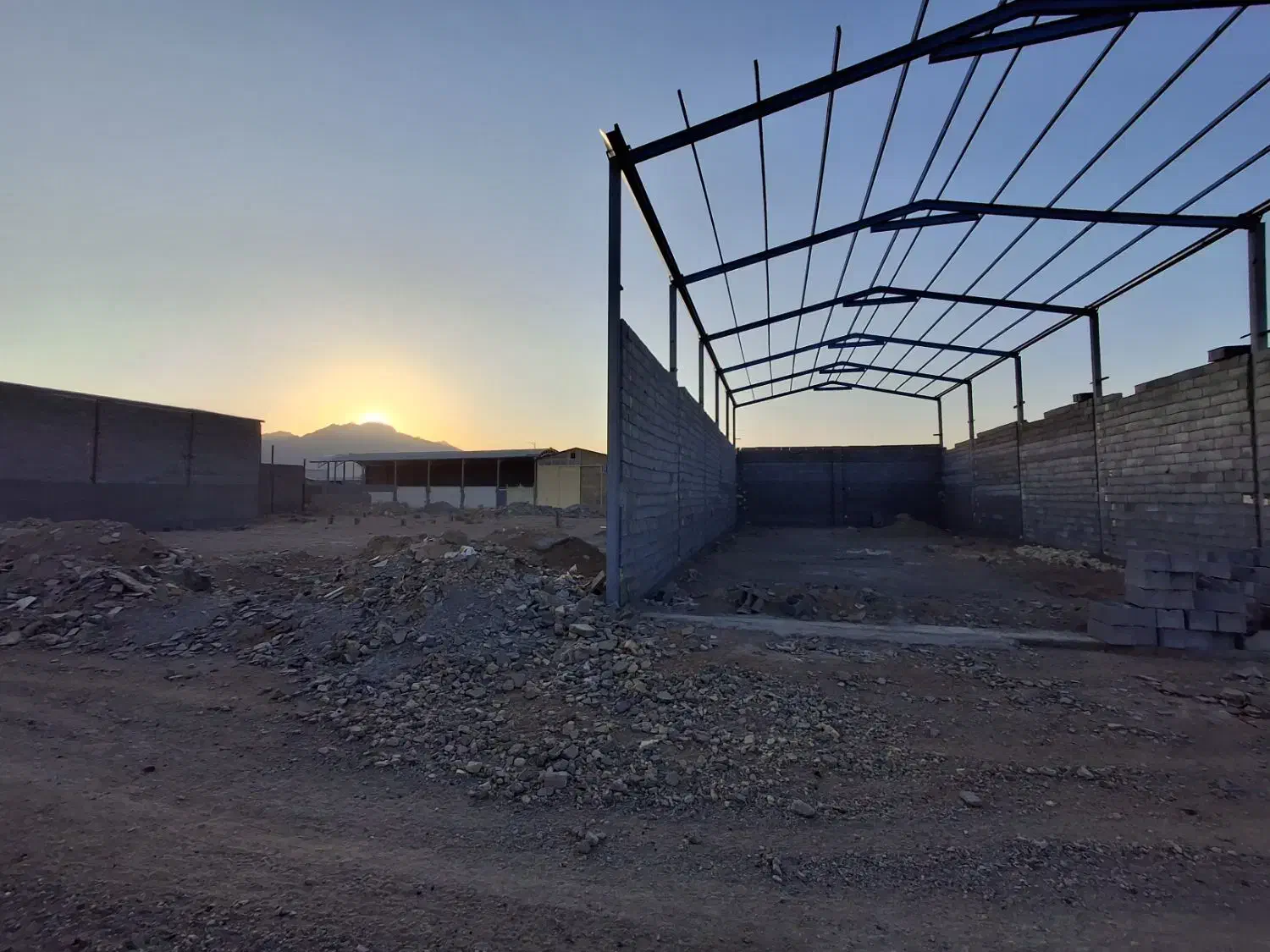 زمین .سوله قلعه شور کوچه گاز|فروش دفتر صنعتی، کشاورزی، تجاری|اصفهان, بهارستان|دیوار