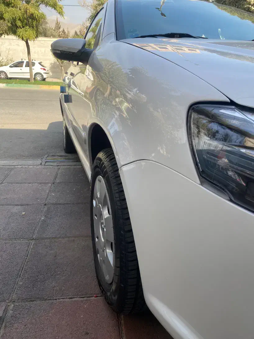 رانا پلاس فول 1404/7/12|خودرو سواری و وانت|کرج, شهرک جهان‌نما|دیوار