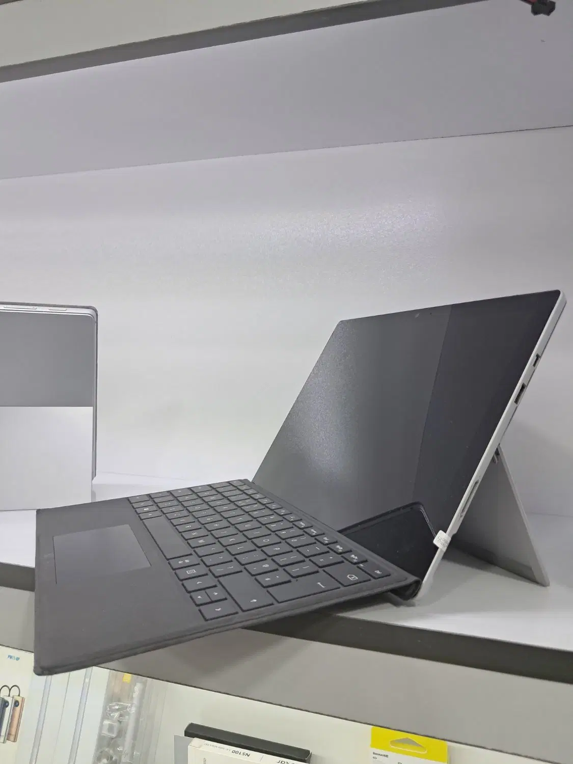 surfac pro7 i5 8 256|تبلت|تهران, فلسطین (میدان انقلاب)|دیوار
