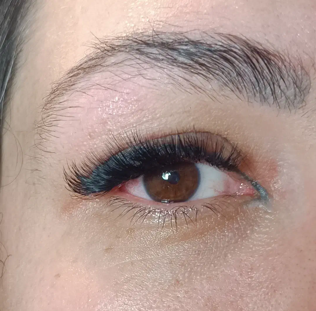 اکستنشن مژه با متریال درجه یک|خدمات آرایشگری و زیبایی|بابلسر, |دیوار