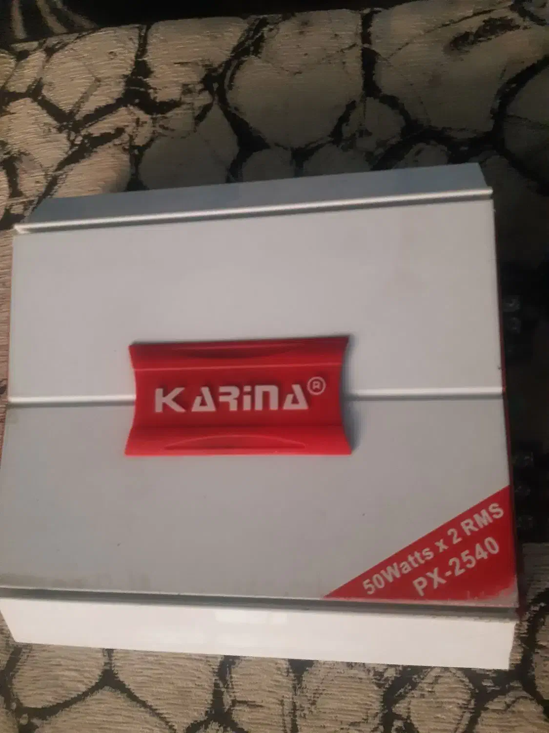 ۱ باند و آمپولی|صوتی و تصویری|چهارباغ, |دیوار