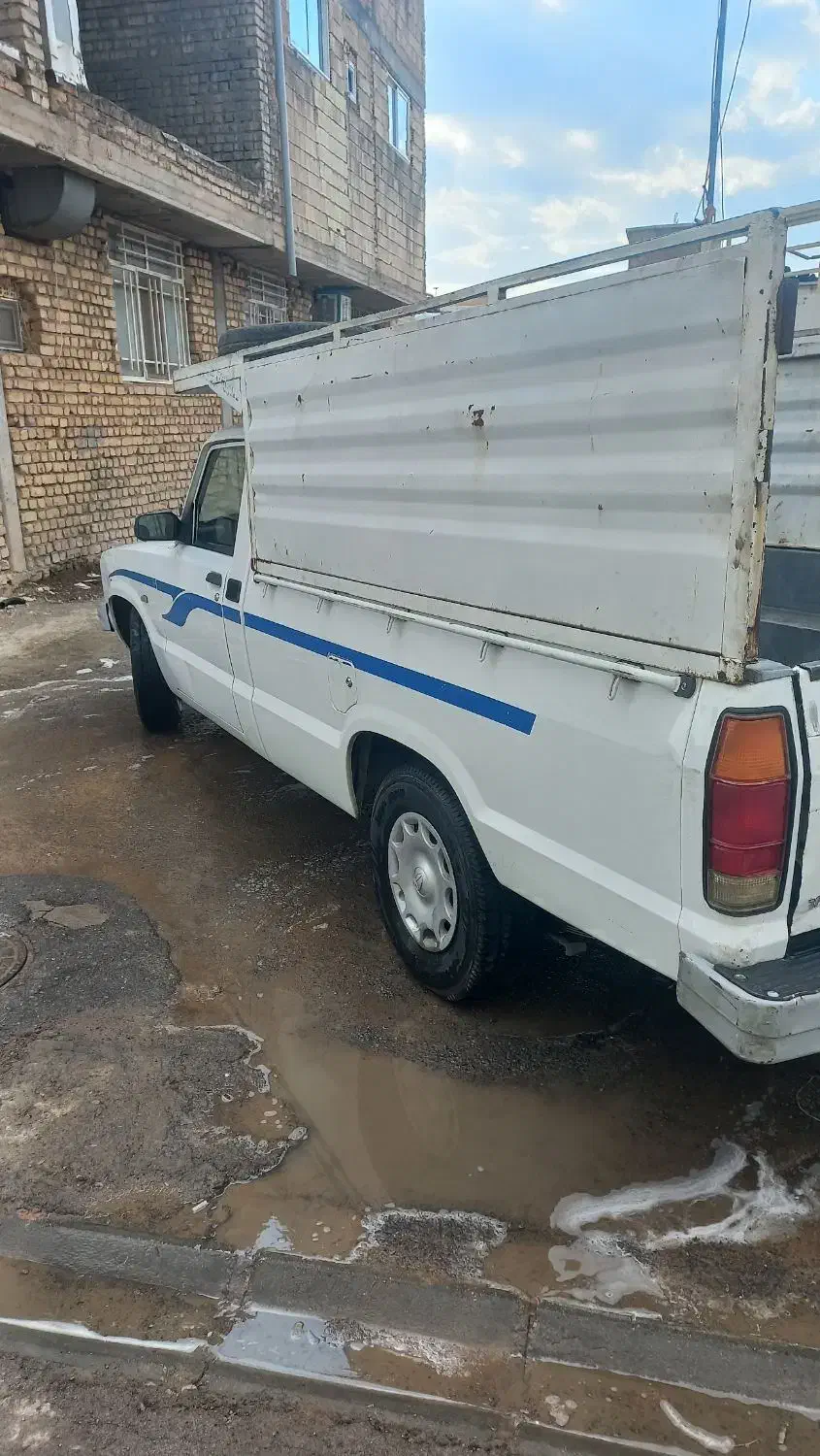 مزدا دوهزار|خودرو سواری و وانت|شاهینشهر, حاجی آباد|دیوار