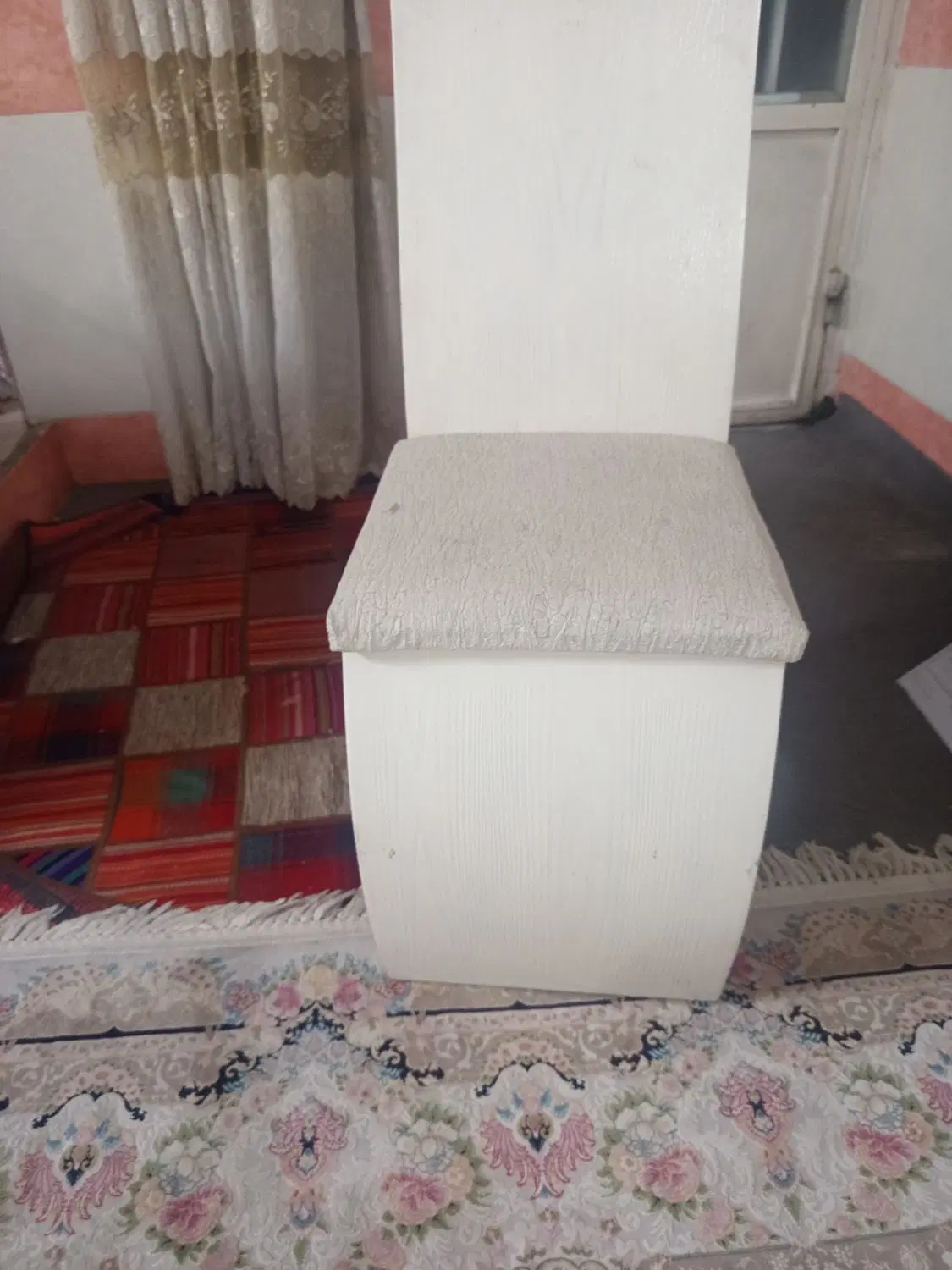 صندلی|صندلی و نیمکت|قم, دروازه چوبی|دیوار