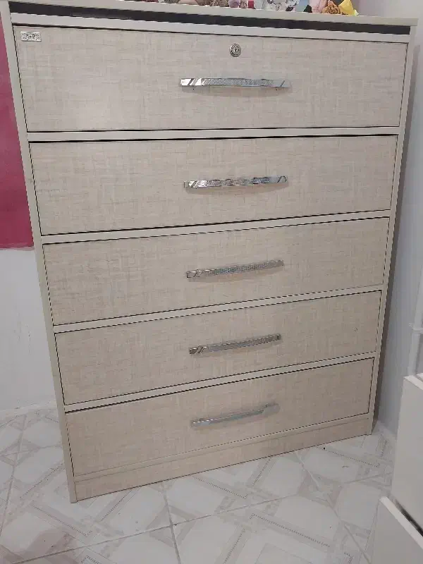 دراور ۵کشو سالم|جاکفشی، کمد، دراور|قزوین, |دیوار