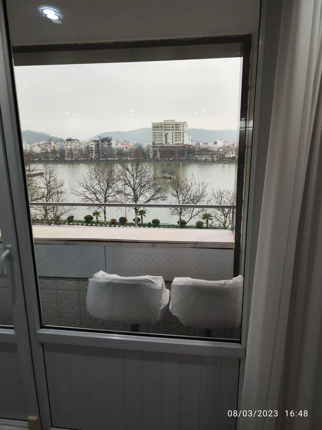 رهن و اجاره روبروی استخر ویو دار طبقه ششم|اجارهٔ آپارتمان|لاهیجان, کوی خزر|دیوار