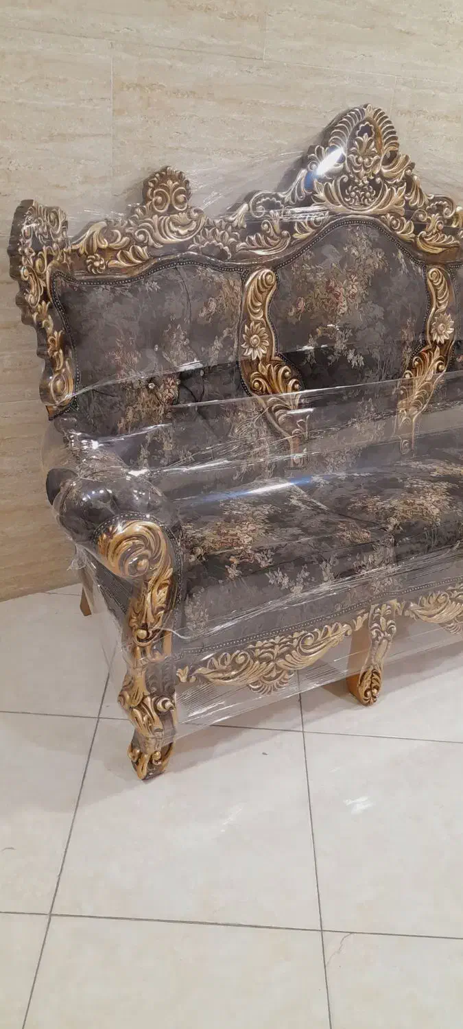 مبل استیل سلطنتی ۹نفره با عسلی|مبلمان خانگی و میز عسلی|مشکین‌دشت, |دیوار