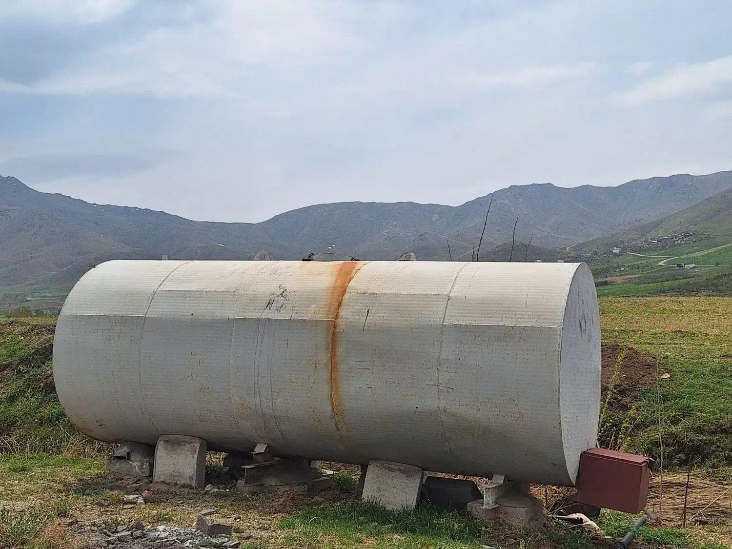 تانکر آب ۱۷هزار لیتر|ابزارآلات|باوله, |دیوار