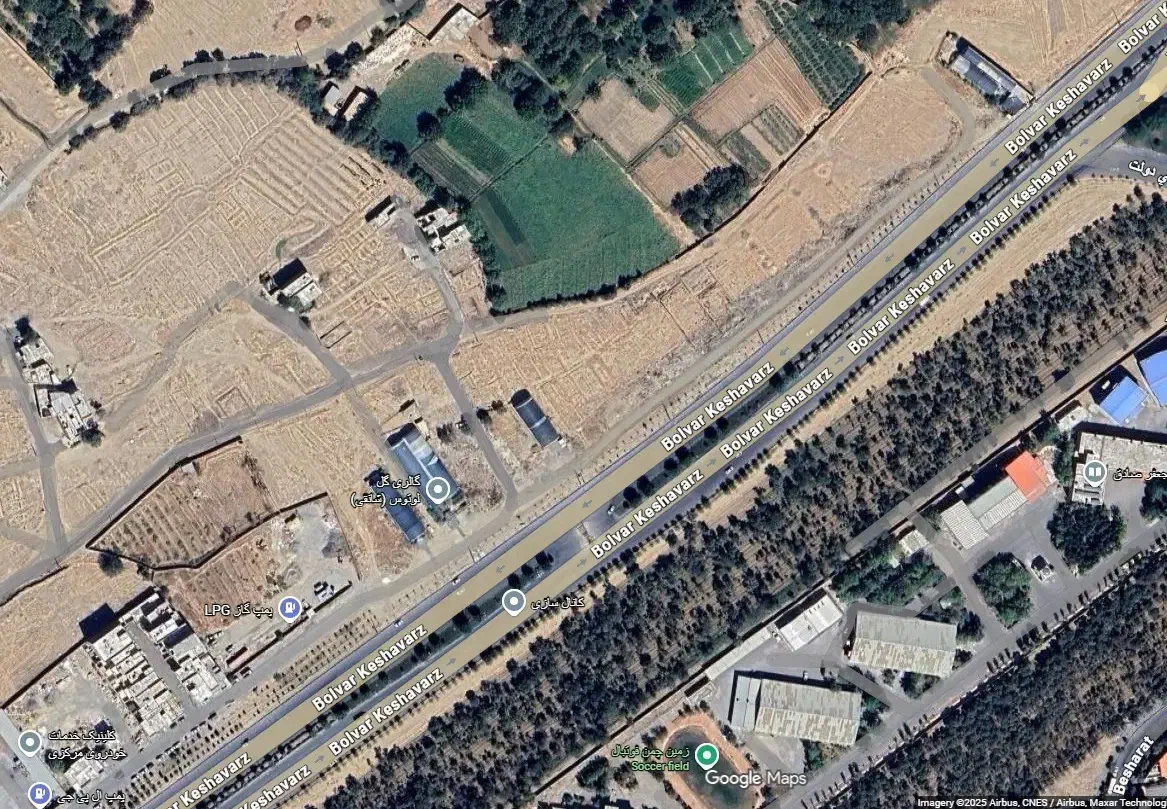 زمین مناسب گلخانه قنات|فروش دفتر صنعتی، کشاورزی، تجاری|اراک, |دیوار