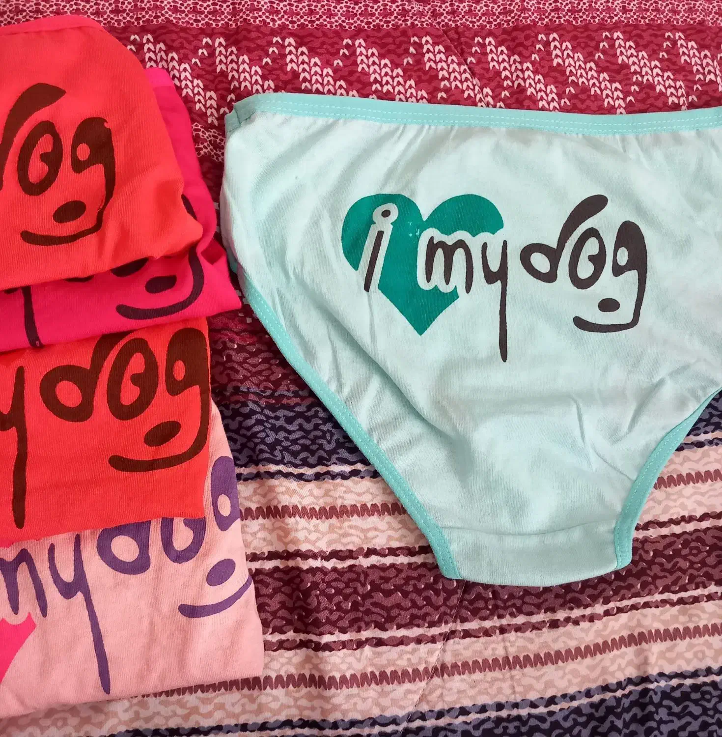 Xl2|لباس|تربت جام, شاهد|دیوار