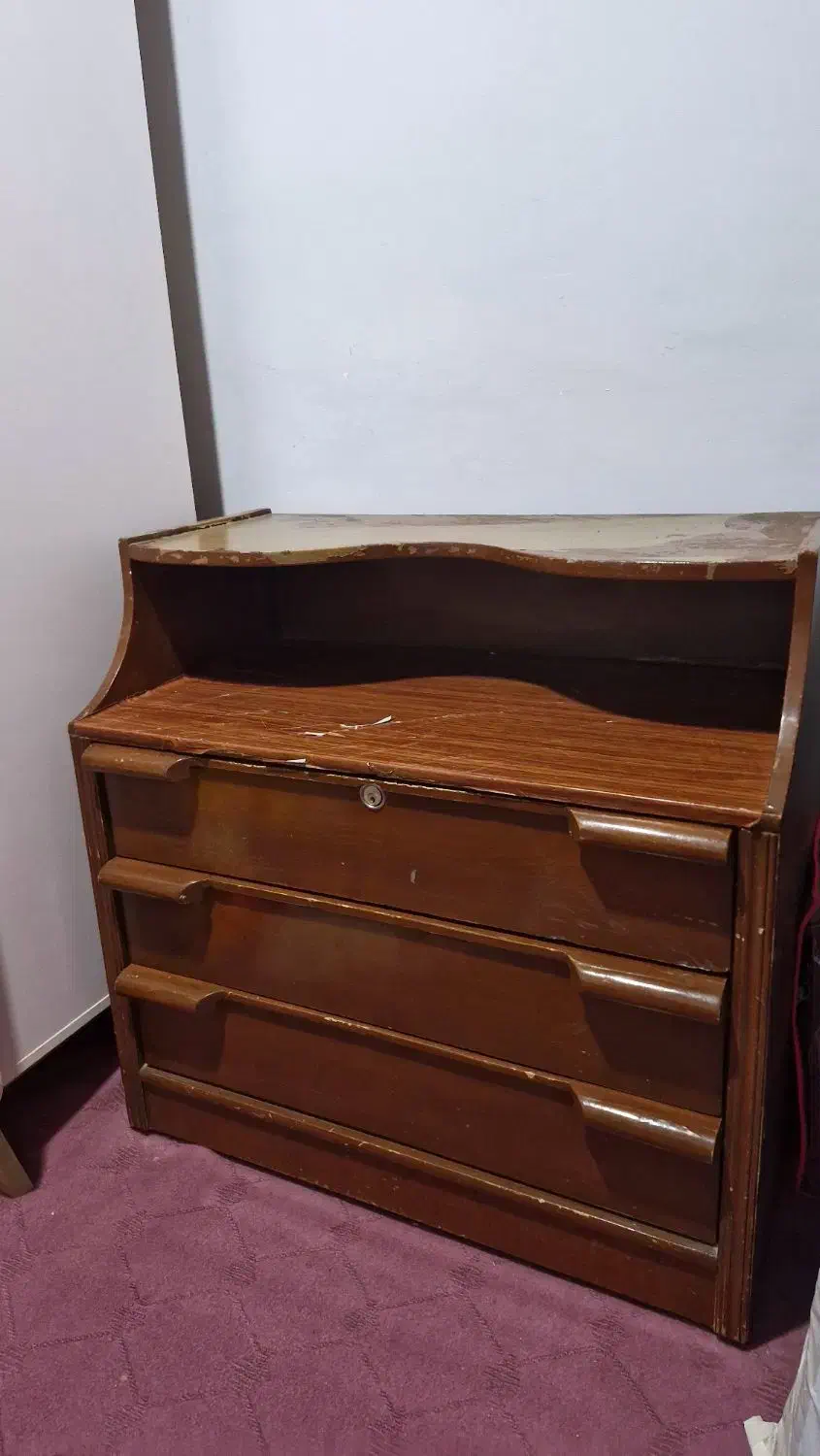 دراور چوبی کاملا سالم|جاکفشی، کمد، دراور|خرمآباد, |دیوار