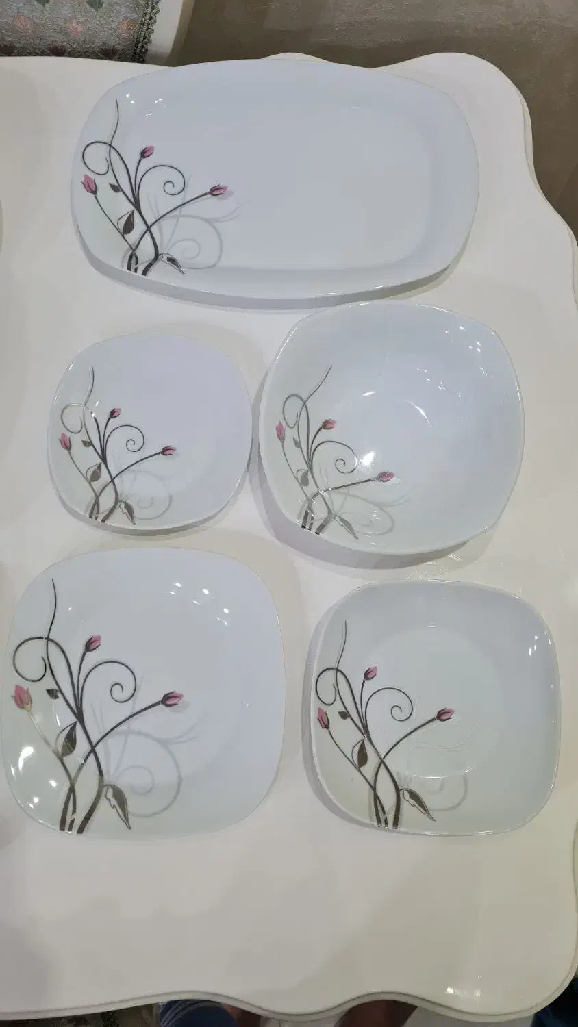 چینی غذا خوری پردیس ۱۲ تایی|ظروف سرو و پذیرایی|رشت, دباغیان|دیوار