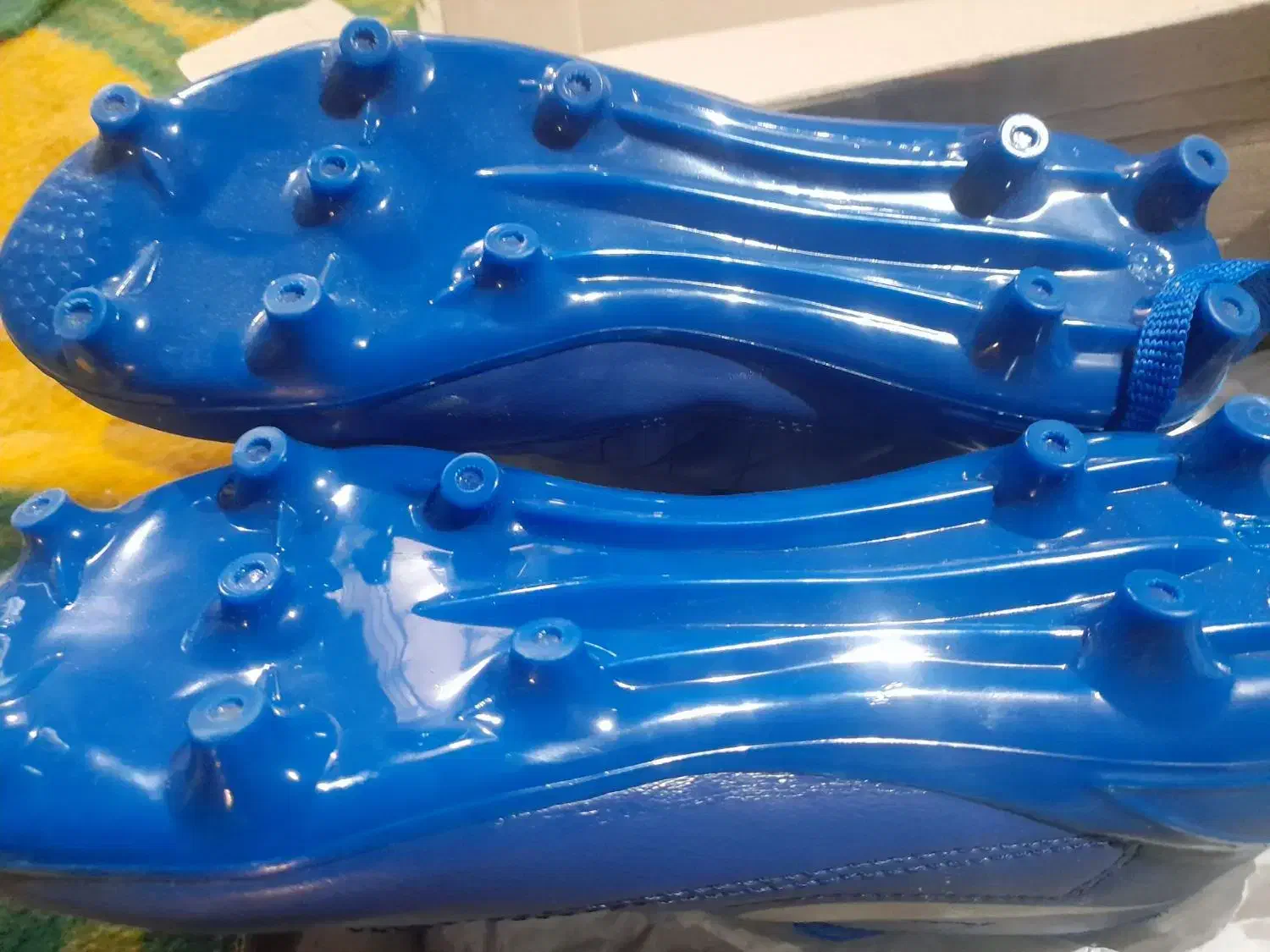 کفش چمن اسپرت.بوت|کیف، کفش، کمربند|کرمان, |دیوار