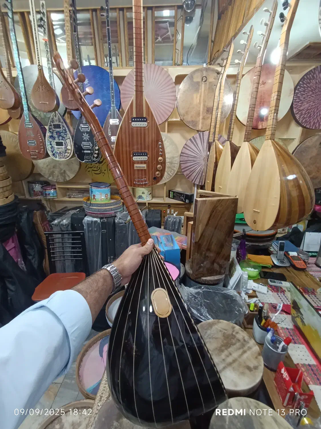 باغلمه باغلاما الیاس|سازهای سنتی|مهاباد (آذربایجان غربی), |دیوار