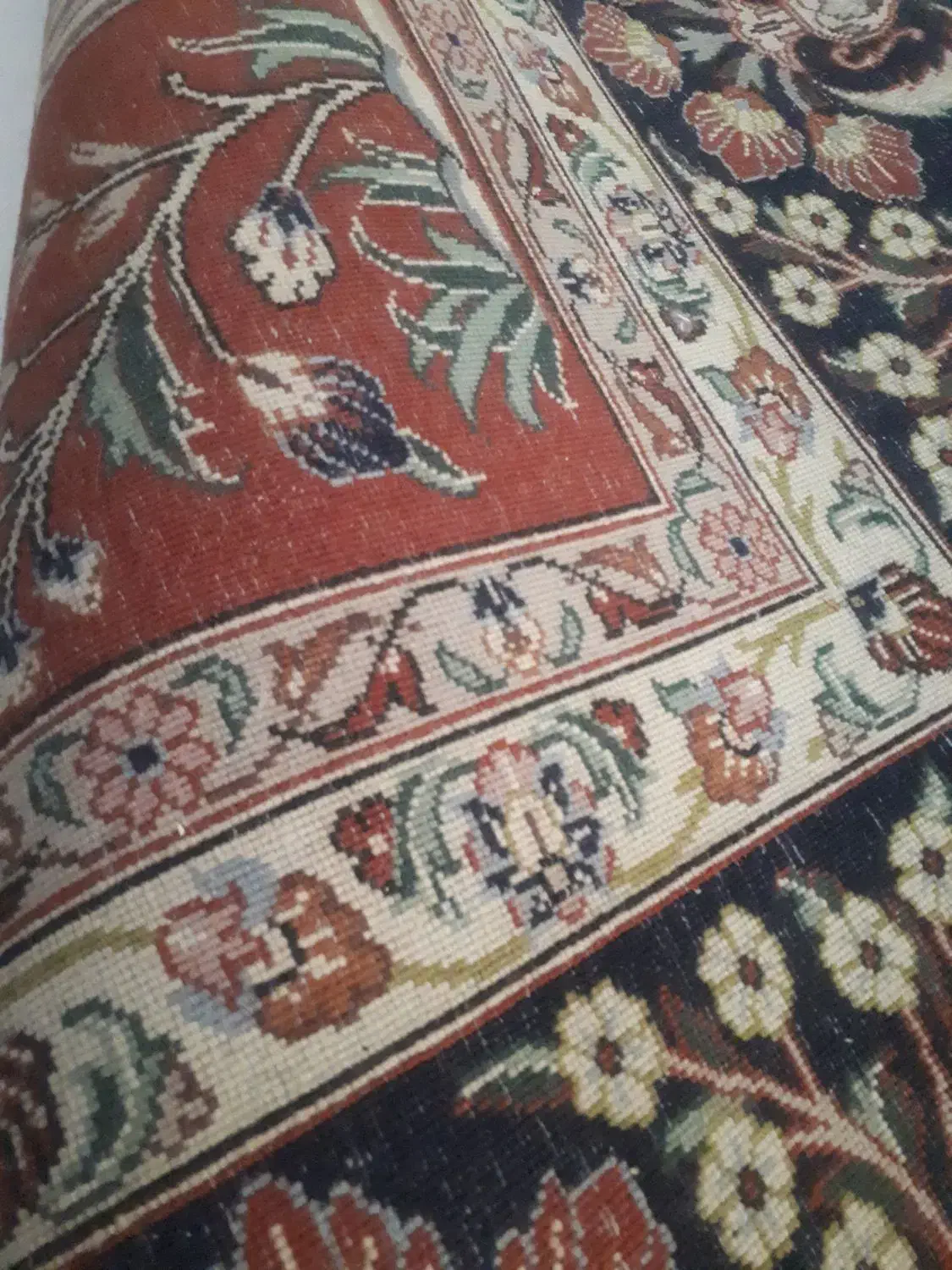 فرش دستباف سارق نقشه زیرخاکی یکطرفه|فرش|کرج, ساماندهی|دیوار