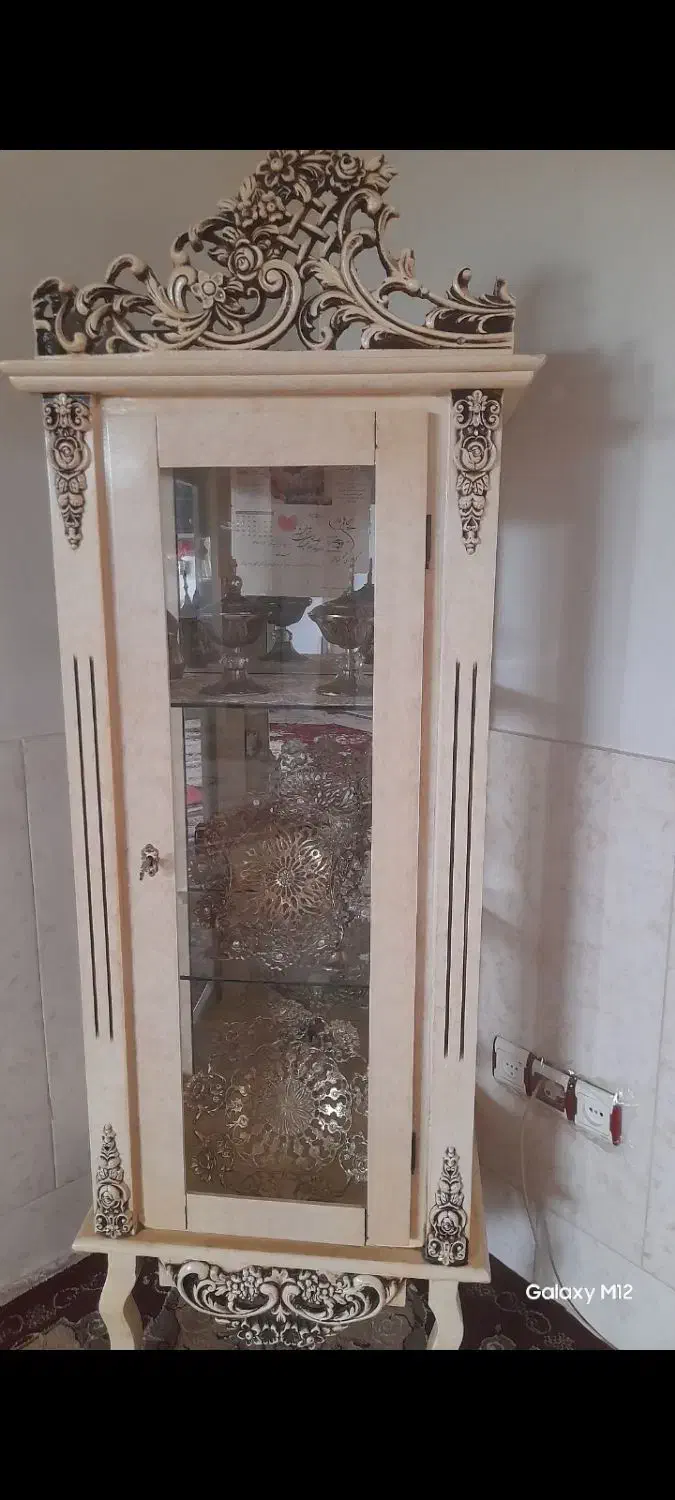 بوفه و جاکفشی تمیز و سالم|بوفه، ویترین، کنسول|ملایر, |دیوار