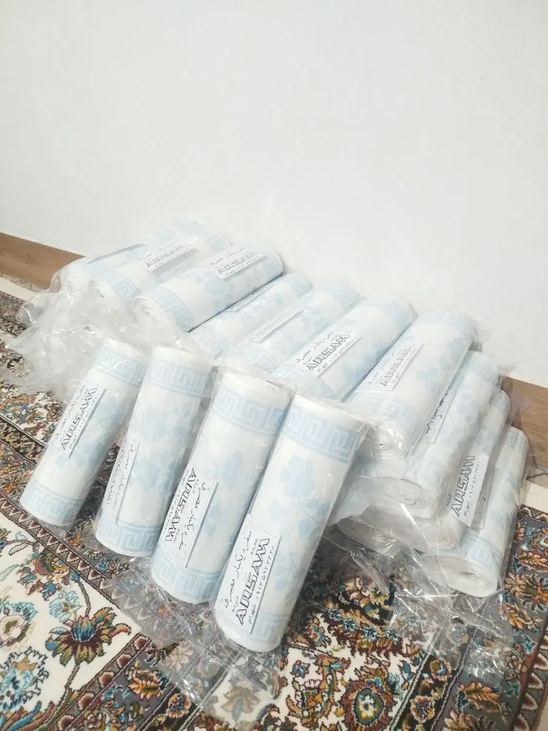 سفره یکبار مصرف‌ ونایلون‌ فریزر نایلون‌ دسته‌ دار|ظروف نگهدارنده، پلاستیکی، یک‌بارمصرف|سقز, |دیوار