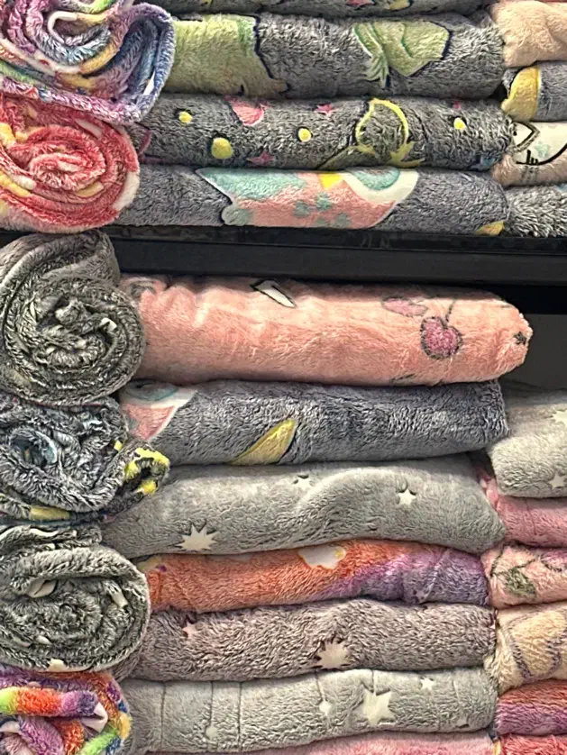 نیرو خانوم نیازمندم|استخدام خدمات فروشگاه و رستوران|مشهد, عیدگاه|دیوار