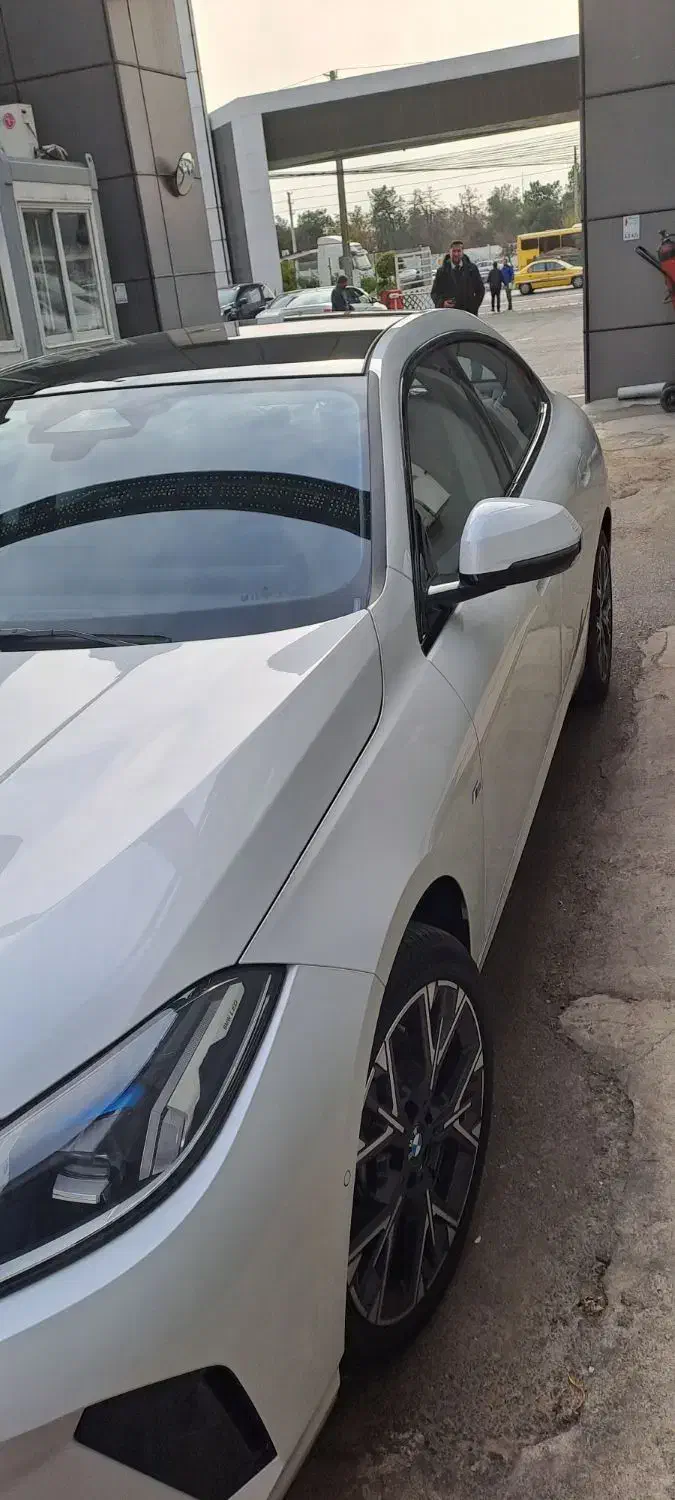 بی ام و ۲۲۵|خودرو سواری و وانت|اندیشه, اندیشه فاز ۳|دیوار