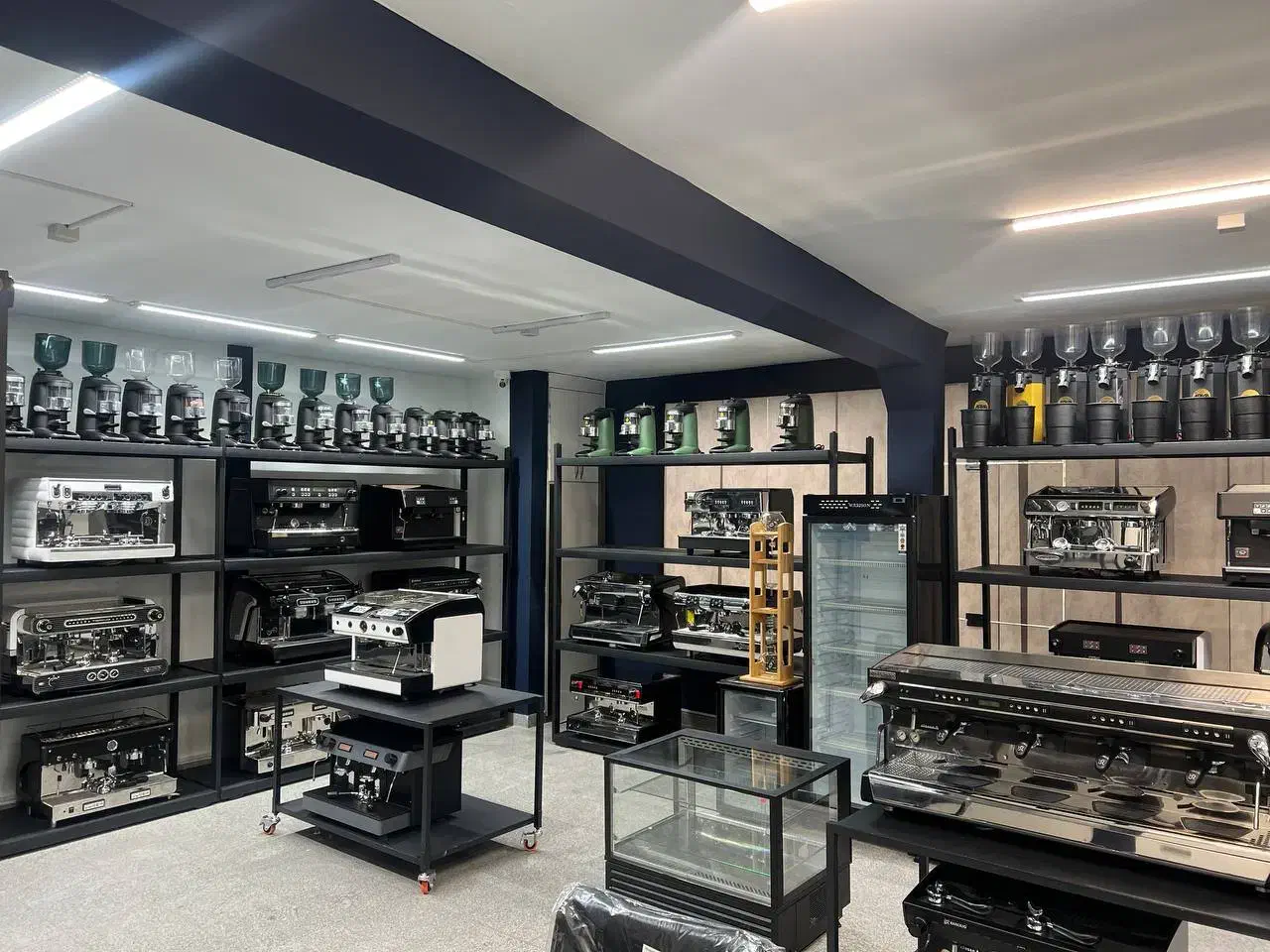 لوازم کافی شاپ اسپرسوساز قهوه ساز صنعتی|کافیشاپ و رستوران|مشهد, هدایت|دیوار