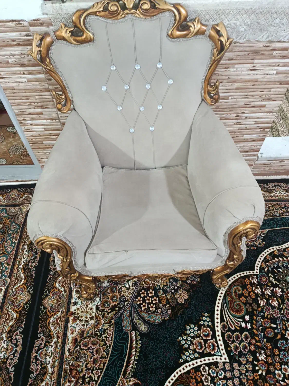 مبل سلطنتی 9 نفره قیمت مناسب|مبلمان خانگی و میز عسلی|محمدیه-قزوین, |دیوار