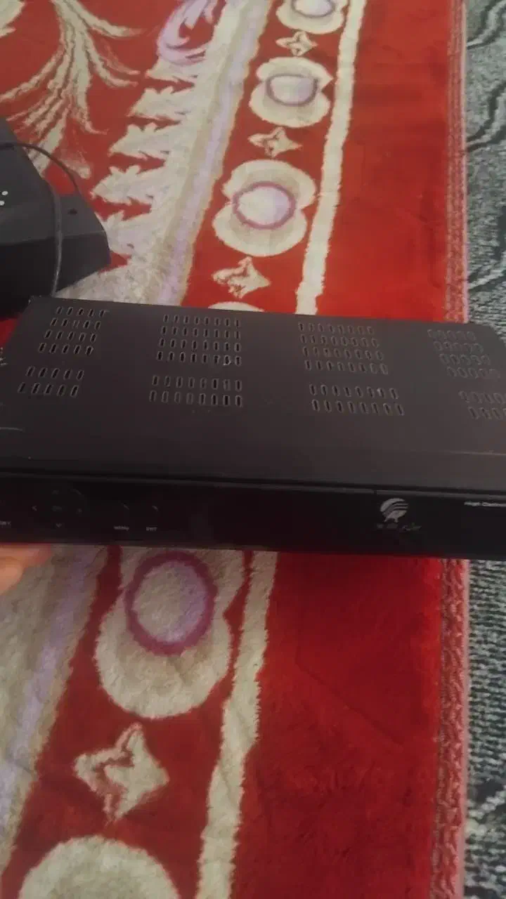 چرخ خیاطی زیک زاگ نو نو تلویزیون دیجیتال انتن|چرخ خیاطی و ریسندگی|یاسوج, |دیوار