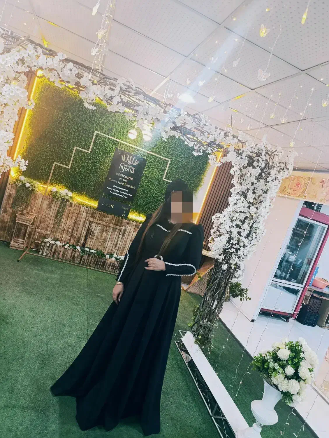 لباس مجلسی نو|لباس|سیلوانه, |دیوار