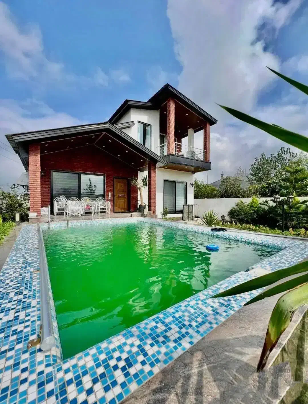 ویلا مدرن۳۰۰ متری/استخردار/سند تکبرگ|فروش خانه و ویلا|چمستان, |دیوار