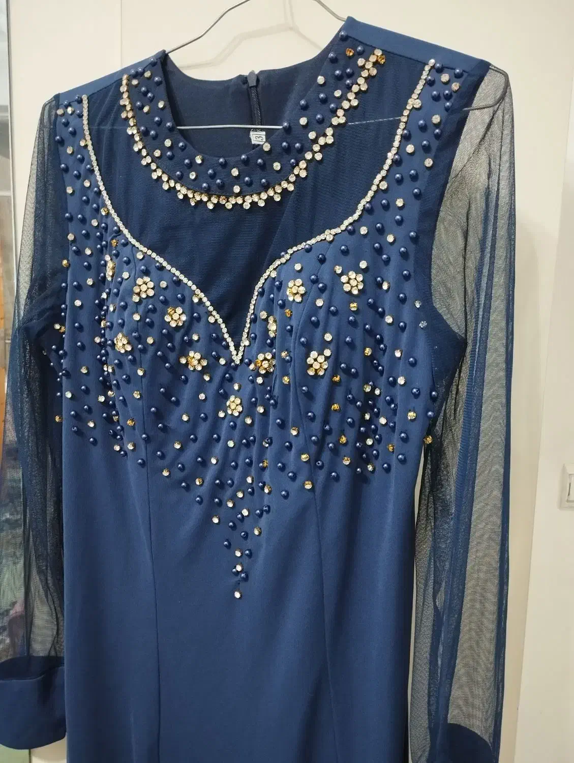 لباس مجلسی|لباس|طبس, |دیوار