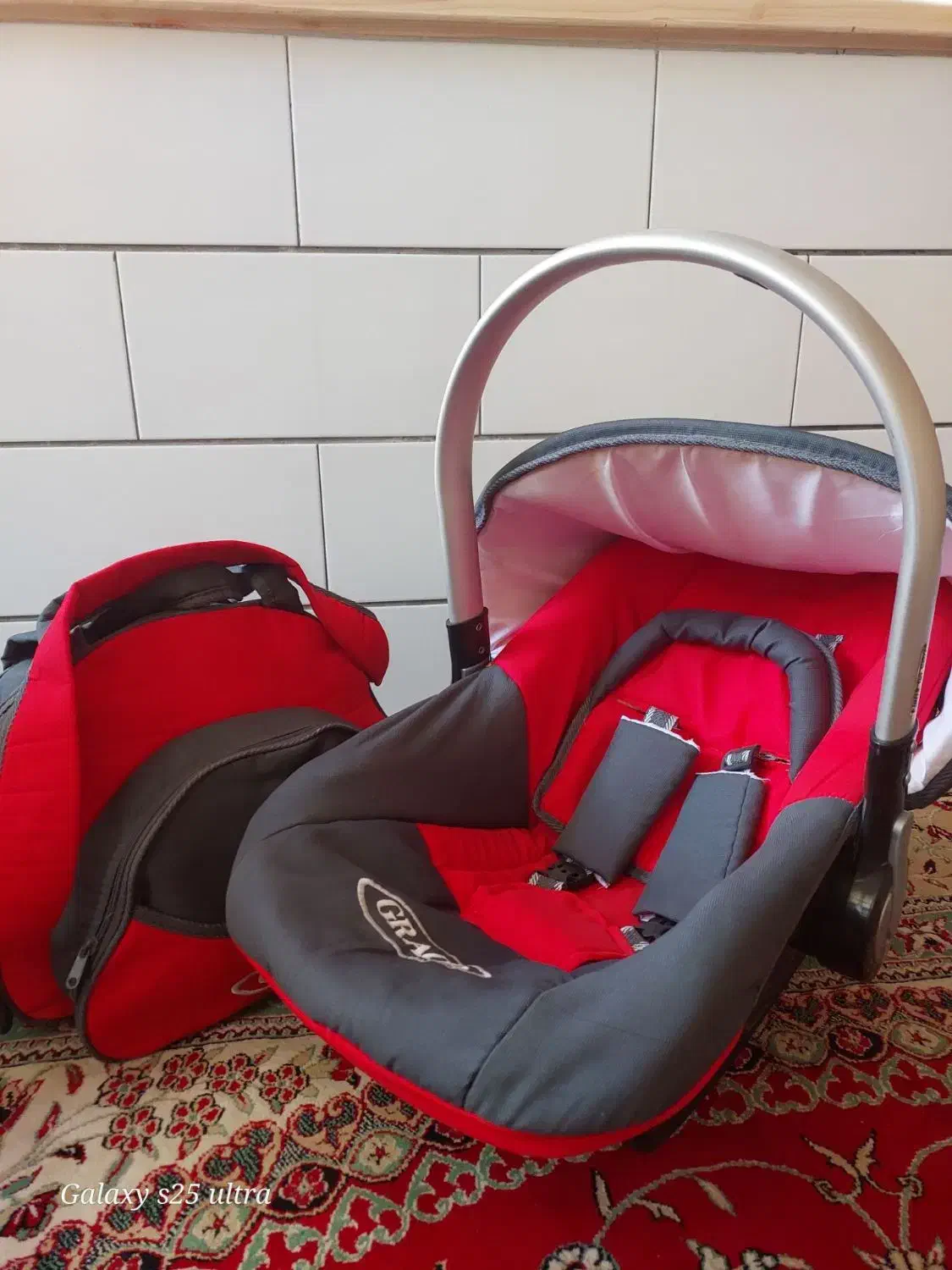 کریر و کیف لوازم نوزاد|اسباب و اثاث بچه|بروجن, |دیوار